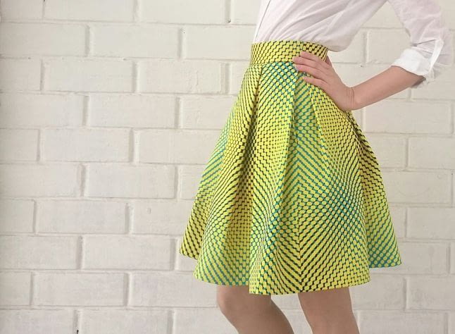 Какую ткань следует выбрать при пошиве летней юбки?