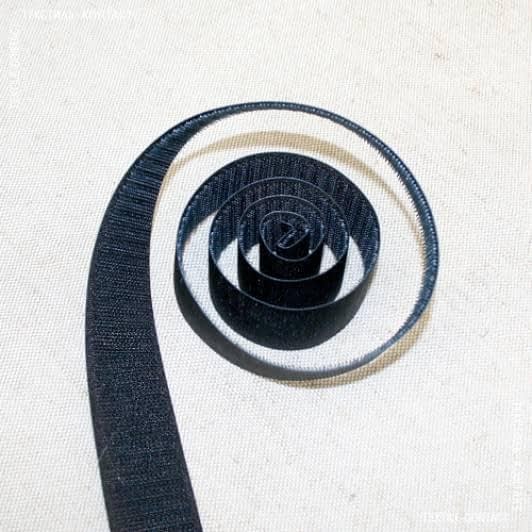 Ткани фурнитура для декоративных изделий - Липучка Велкро пришивная жесткая часть темно синяя 30мм/25м