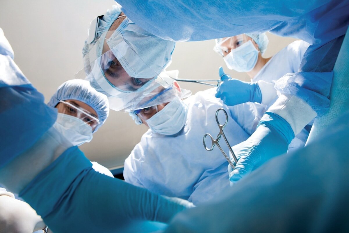 korporativnij-odyag-odyagayemo-medpraczivnikiv