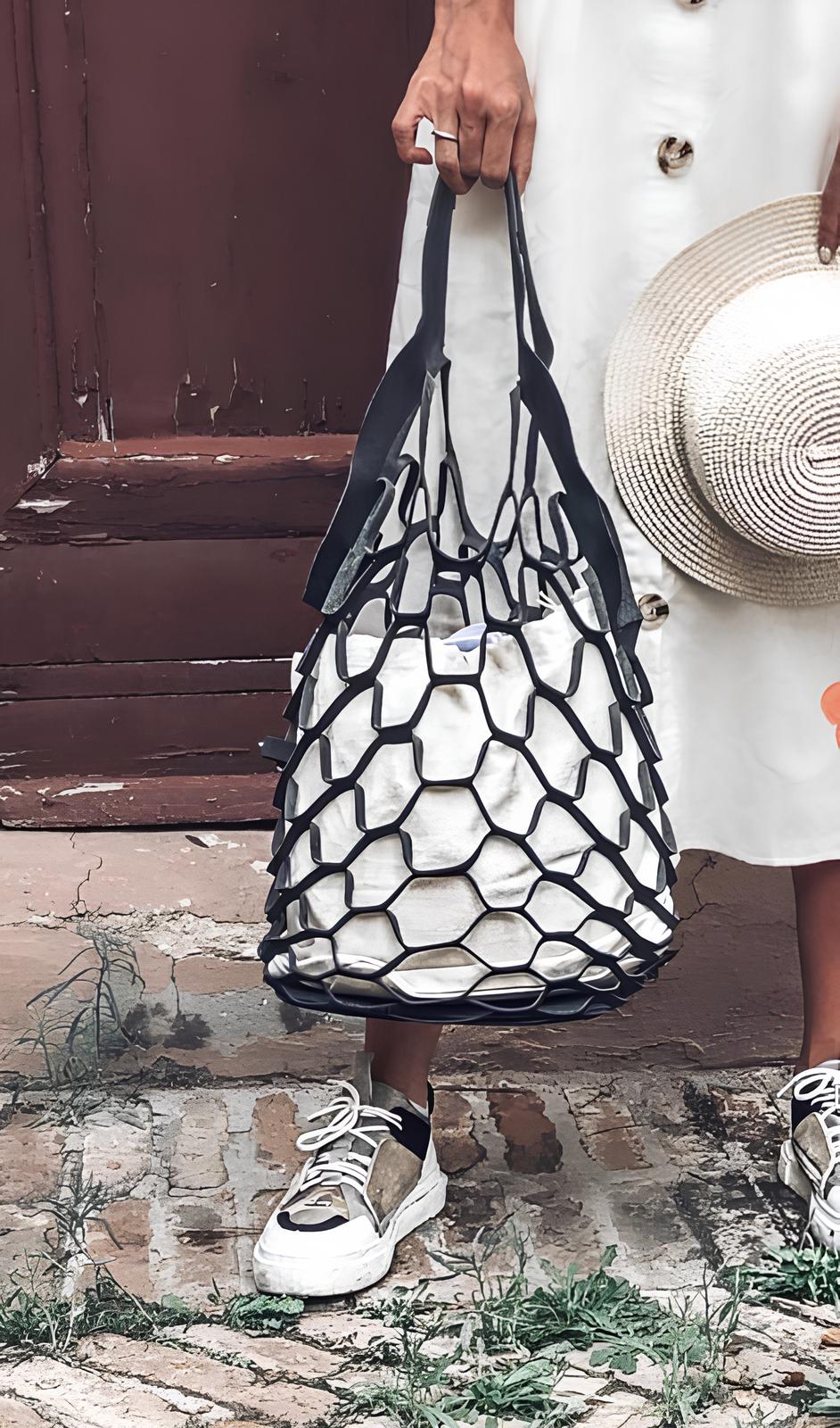 nevagomi-aksesuari-sheer-bag-aesthetic-chomu-prozori-sumki-shoperi-zahopili-modu-3